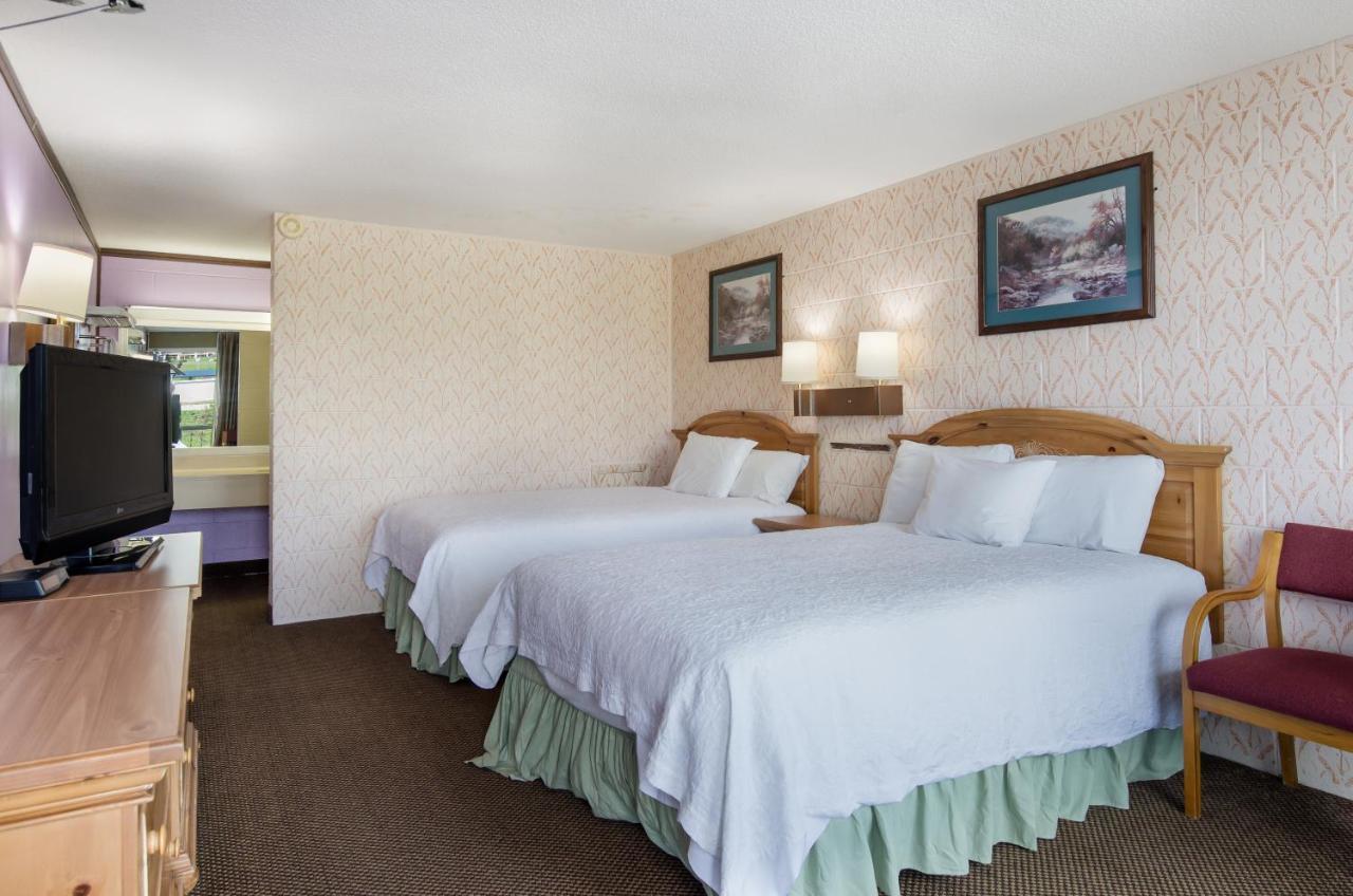 Americas Best Value Inn يثيفيل المظهر الخارجي الصورة
