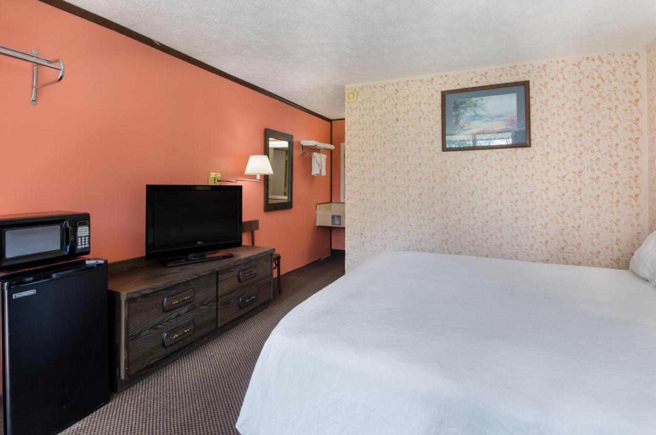 Americas Best Value Inn يثيفيل المظهر الخارجي الصورة