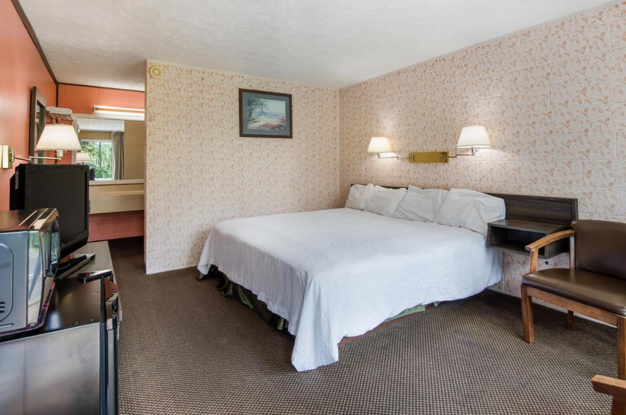 Americas Best Value Inn يثيفيل المظهر الخارجي الصورة